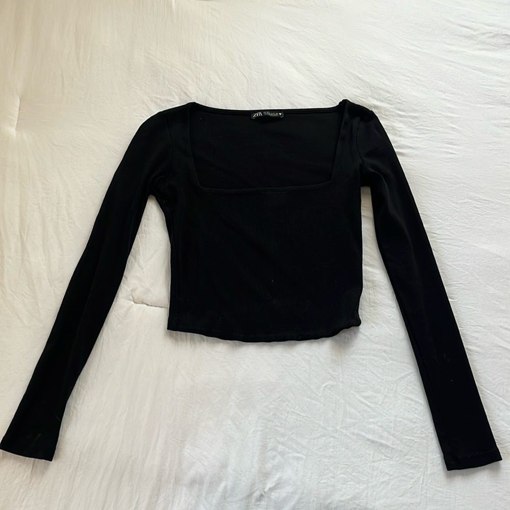 Black square neck long sleeve ribbed Zara cropped top